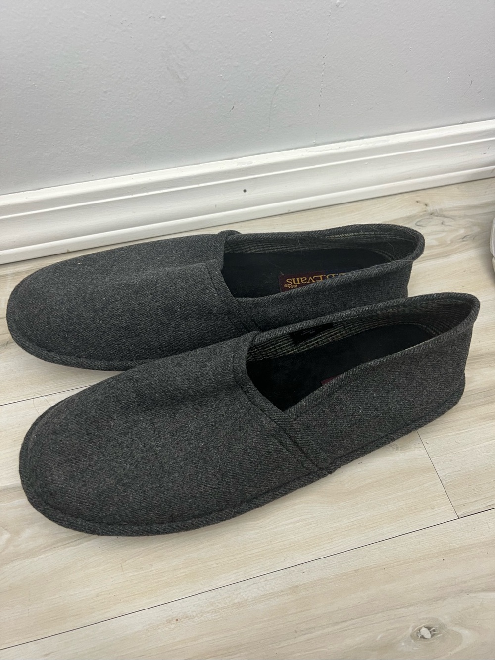 L.B. Evans Wool Blend Slippers
